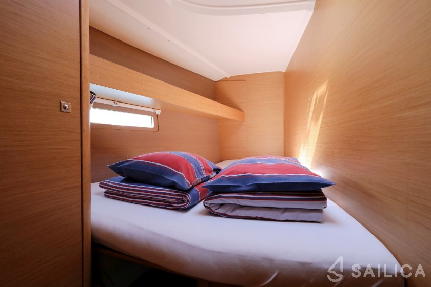 Dufour 460 GL - Yacht Charter Sailica