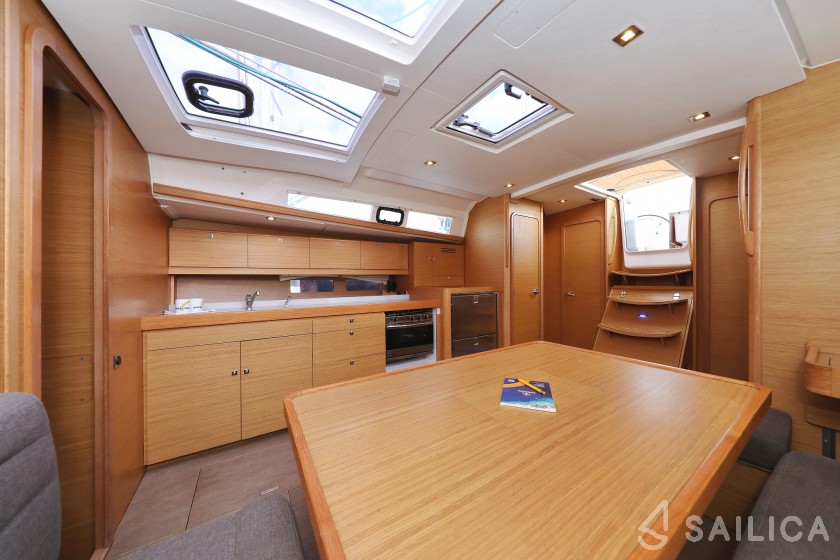 Dufour 460 GL - Yacht Charter Sailica