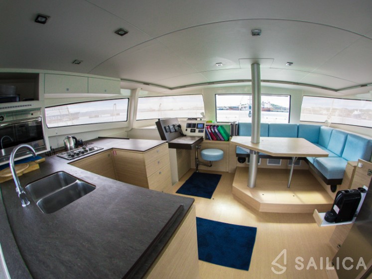Bali 4.5 - Yacht Charter Sailica