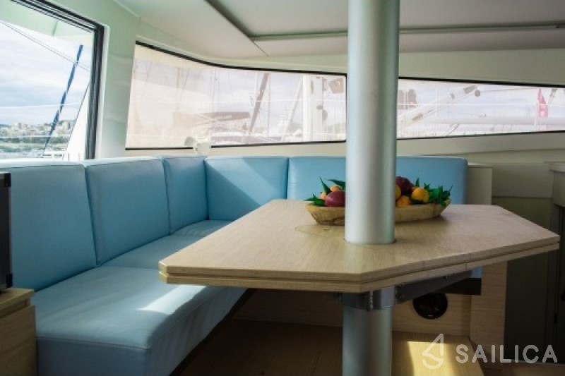 Bali 4.5 - Yacht Charter Sailica