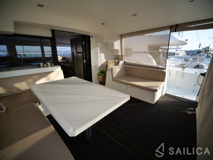 Bali 4.5 - Yacht Charter Sailica