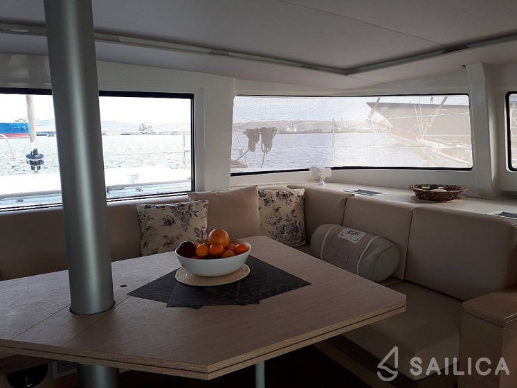 Bali 4.5 - Yacht Charter Sailica