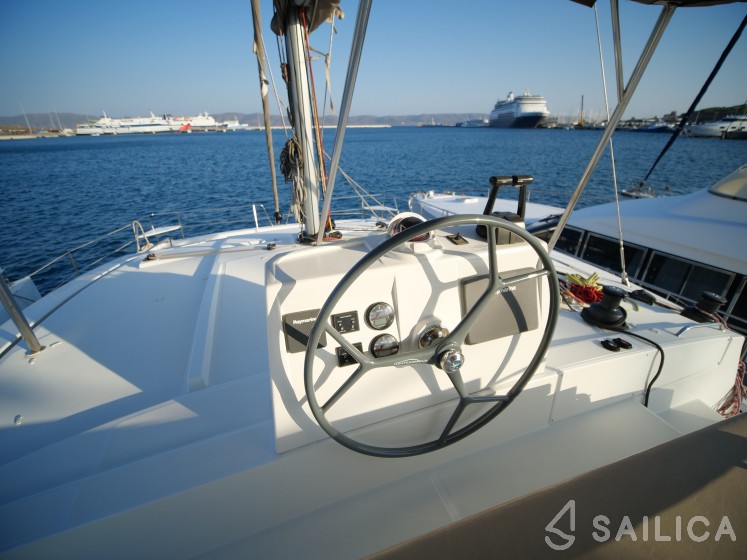Bali 4.5 - Yacht Charter Sailica