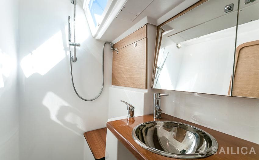 Dufour 412 GL - Yacht Charter Sailica