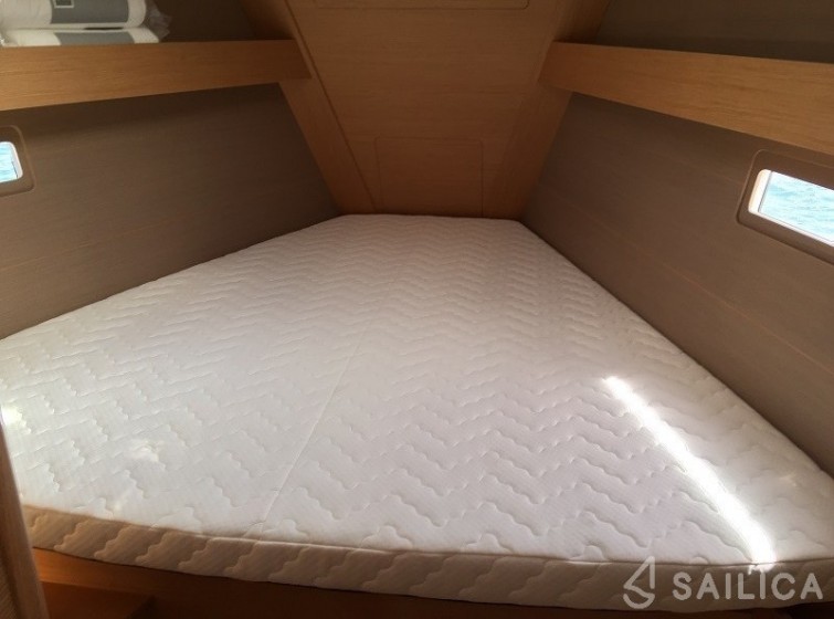 Dufour 412 GL - Yacht Charter Sailica