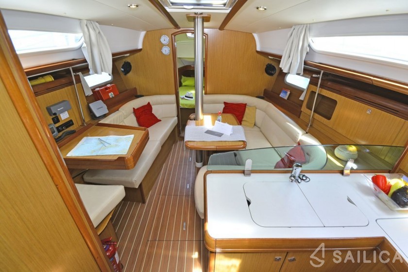 Sun Odyssey 36i - Yacht Charter Sailica