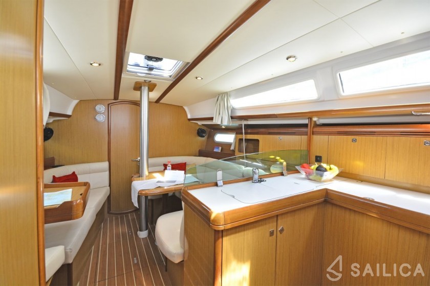 Sun Odyssey 36i - Yacht Charter Sailica