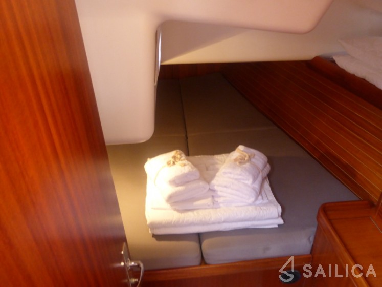 Elan 45 - Yacht Charter Sailica