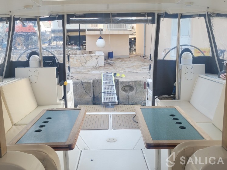 Atoll 6 - Yacht Charter Sailica