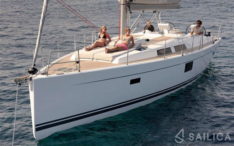 Hanse 455 - Yacht Charter Sailica