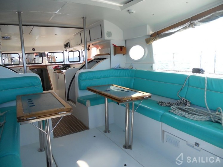 Atoll 6 - Yacht Charter Sailica