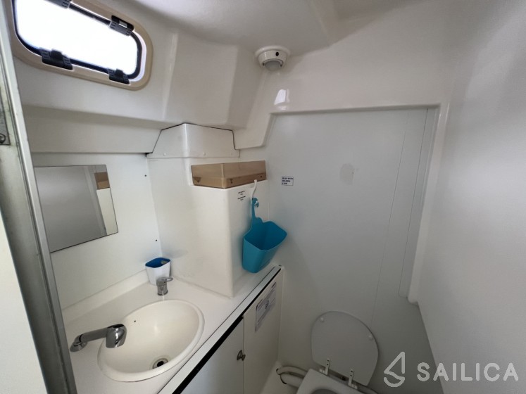 Atoll 6 - Yacht Charter Sailica