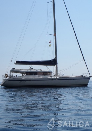 Atoll 6 - Yacht Charter Sailica