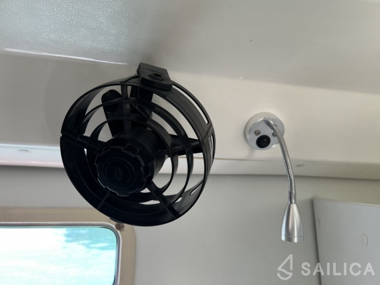 Atoll 6 - Yacht Charter Sailica