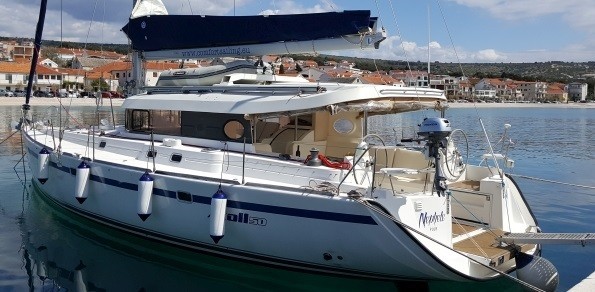 Atoll 6 - Yacht Charter Sailica