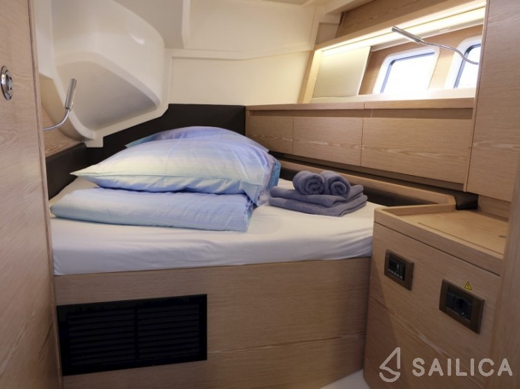 Hanse 588 - Yacht Charter Sailica