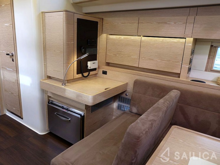 Hanse 588 - Yacht Charter Sailica