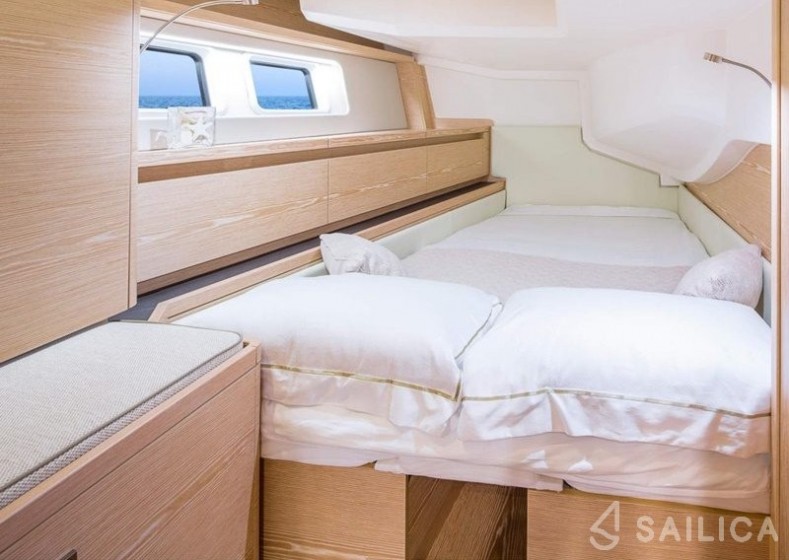 Hanse 588 - Yacht Charter Sailica