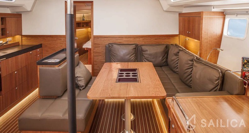 Hanse 505 - 4 + 1 cab. - Yacht Charter Sailica