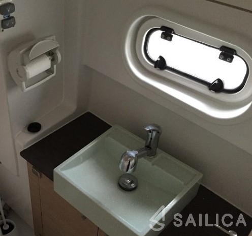 Bali 4.3 - Yacht Charter Sailica