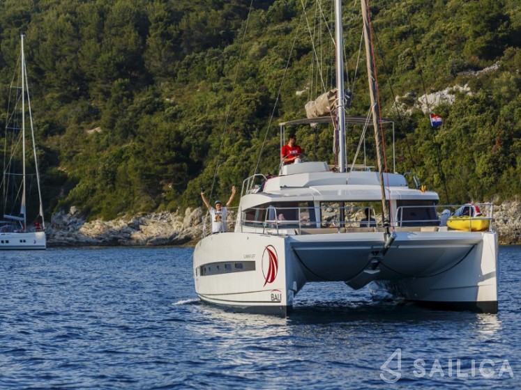 Bali 4.3 - Yacht Charter Sailica
