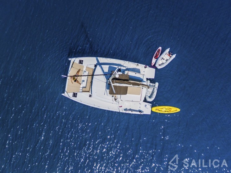 Bali 4.3 - Yacht Charter Sailica