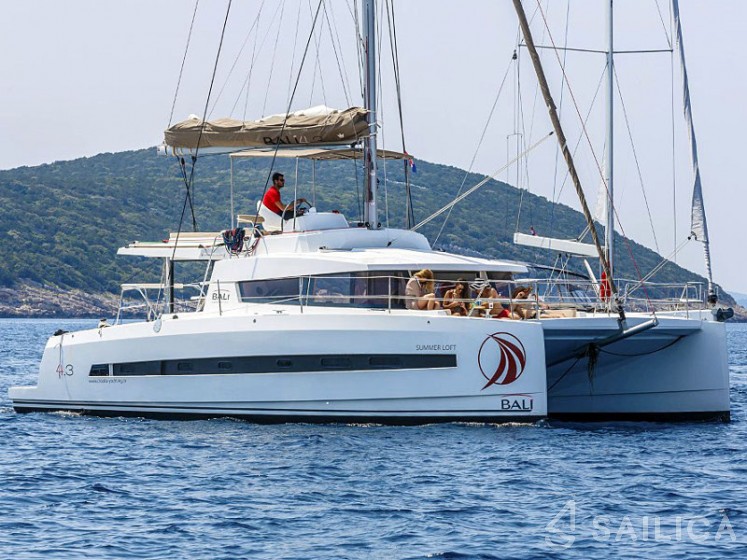 Bali 4.3 - Yacht Charter Sailica