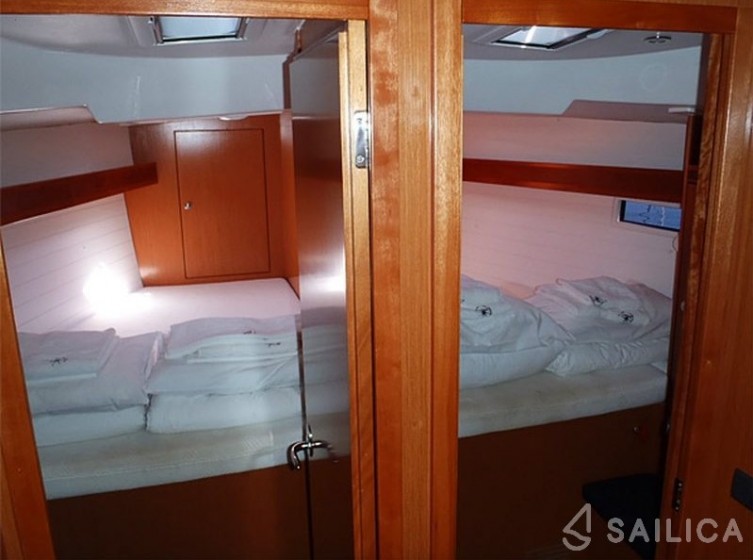 Bavaria Cruiser 45 - Yacht Charter Sailica