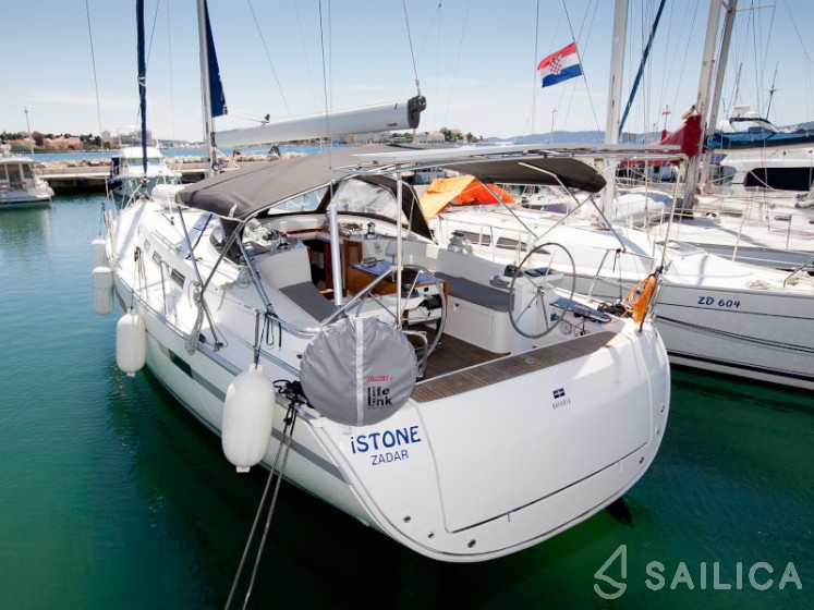 Bavaria Cruiser 45 - Yacht Charter Sailica