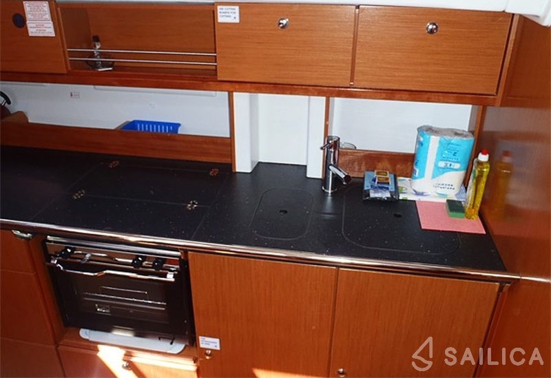 Bavaria Cruiser 45 - Yacht Charter Sailica