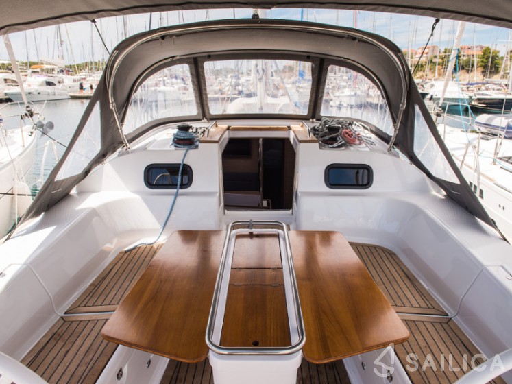 Elan 45 Impression - Yacht Charter Sailica