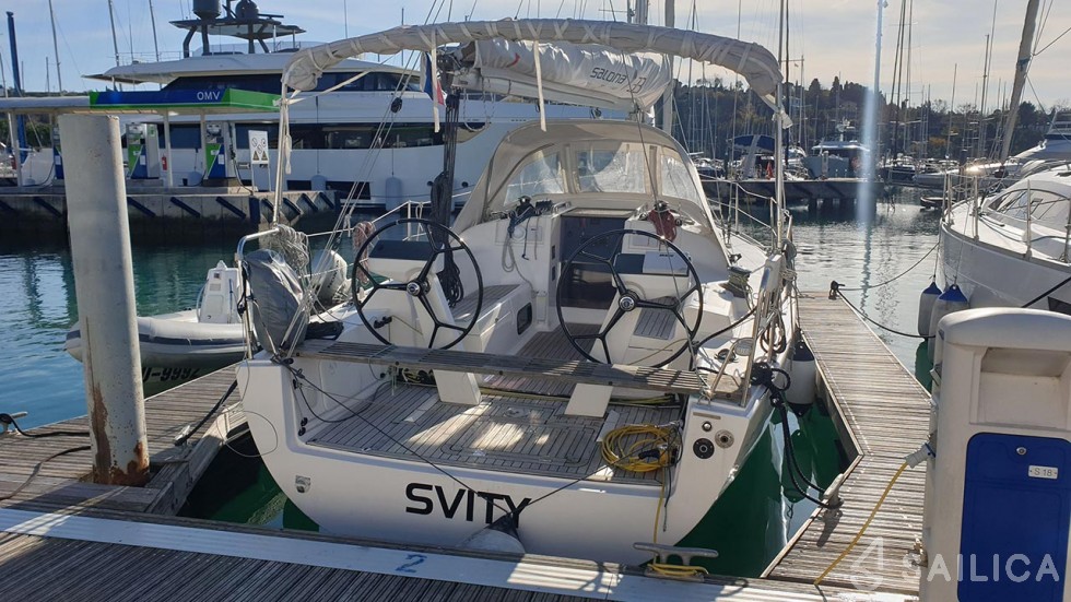 Salona 33 - Yacht Charter Sailica