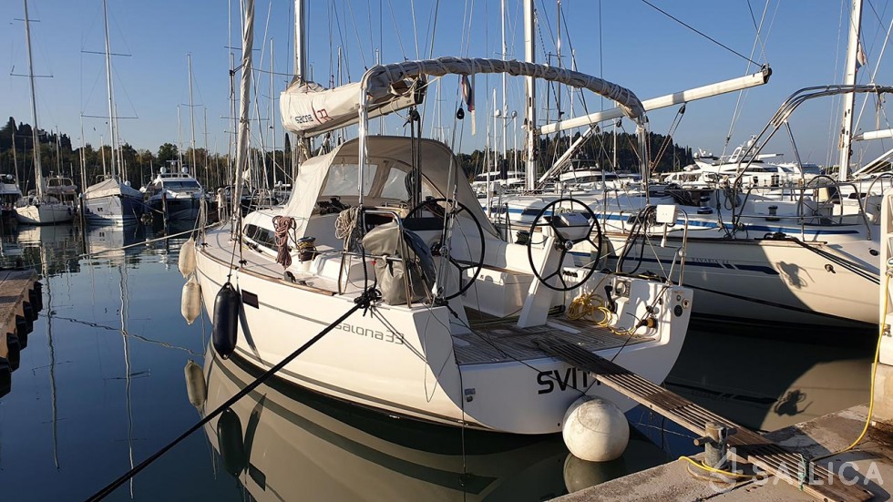 Salona 33 - Yacht Charter Sailica
