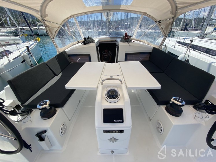 Sun Odyssey 440 - Yacht Charter Sailica