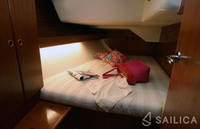 Dufour 385 - Yacht Charter Sailica