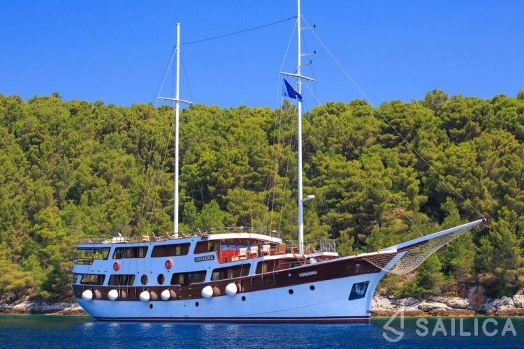 Gulet - Yacht Charter Sailica