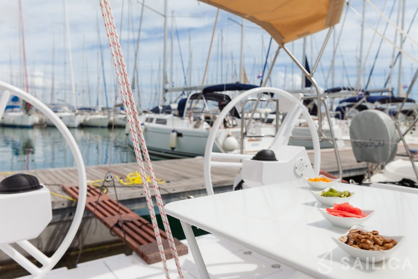 Elan E3 - Yacht Charter Sailica