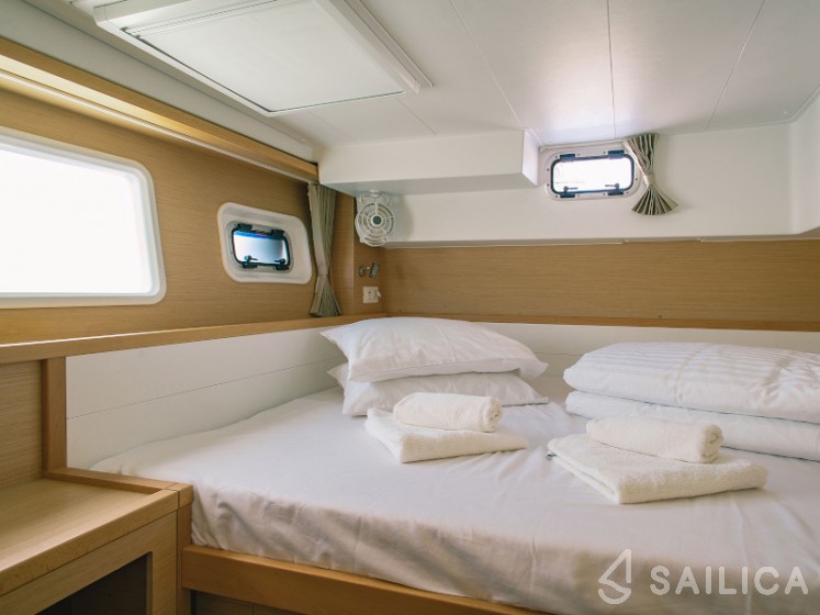 Lagoon 39 - 4 + 2 cab. - Yacht Charter Sailica