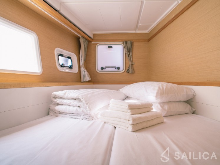 Lagoon 39 - 4 + 2 cab. - Yacht Charter Sailica