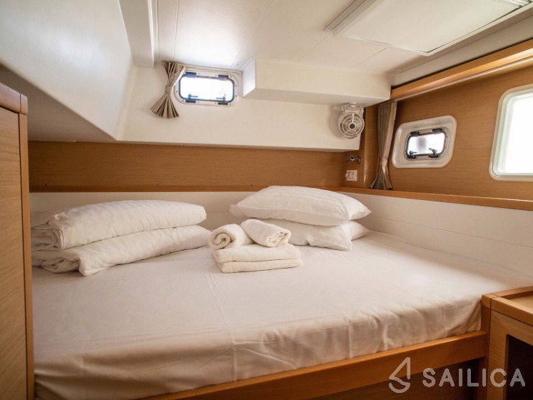 Lagoon 39 - 4 + 2 cab. - Yacht Charter Sailica