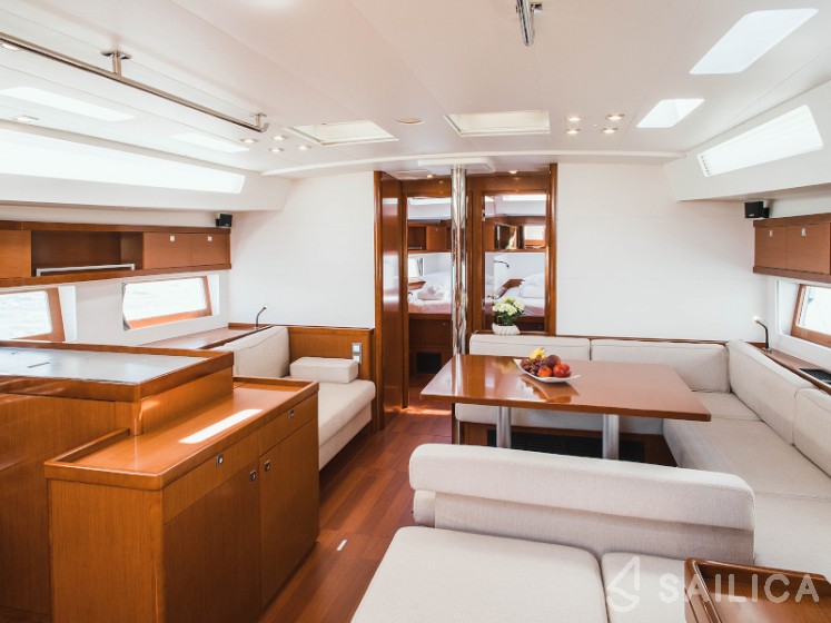 Oceanis 55 - 4 + 1 cab. - Yacht Charter Sailica