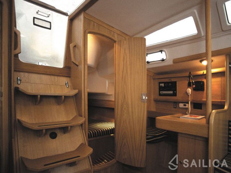 Delphia 40 - Yacht Charter Sailica