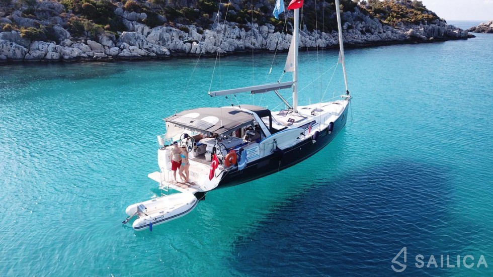 Oceanis 48 - Yacht Charter Sailica