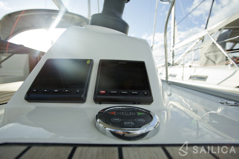 Bavaria 46 Cruiser - Yacht Charter Sailica