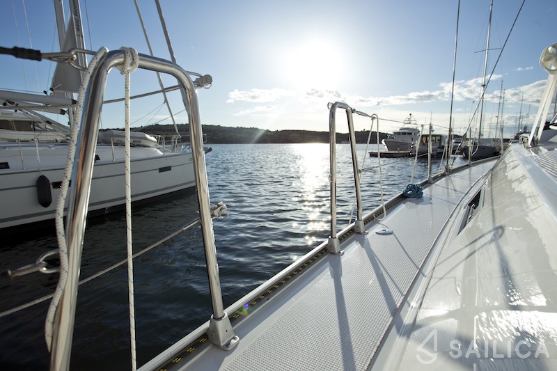 Bavaria 46 Cruiser - Yacht Charter Sailica