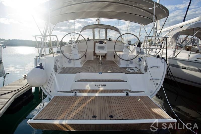 Bavaria 46 Cruiser - Yacht Charter Sailica