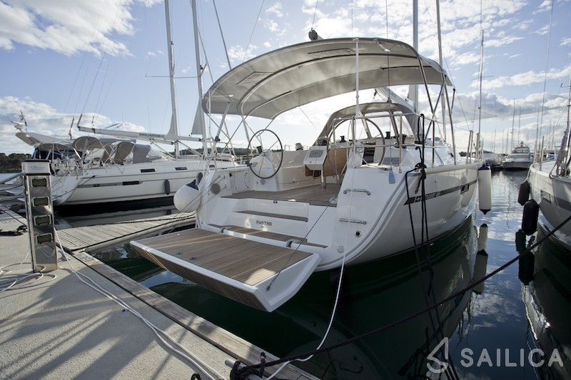 Bavaria 46 Cruiser - Yacht Charter Sailica