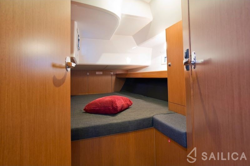 Bavaria 46 Cruiser - Yacht Charter Sailica