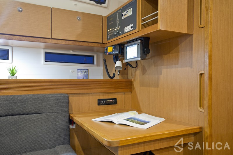 Bavaria 45 - Yacht Charter Sailica