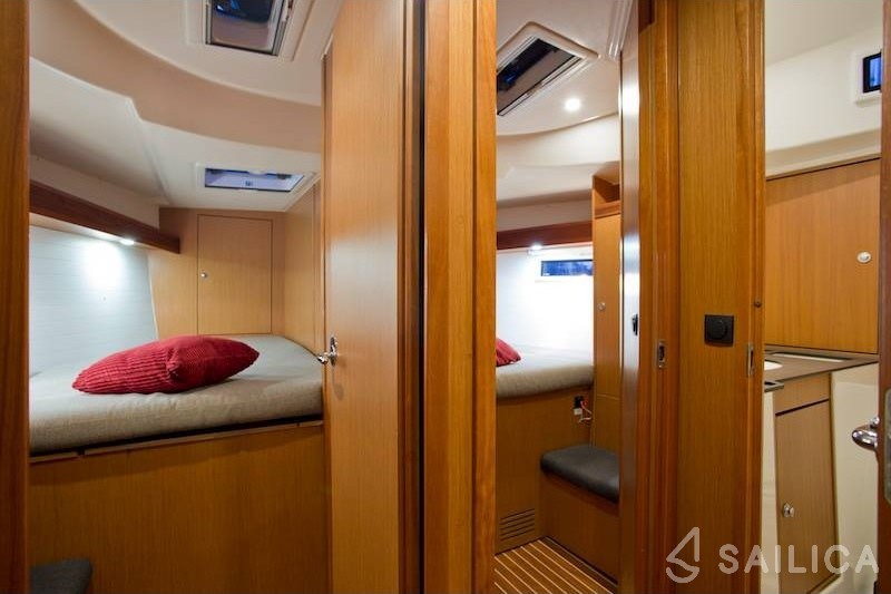 Bavaria 45 - Yacht Charter Sailica